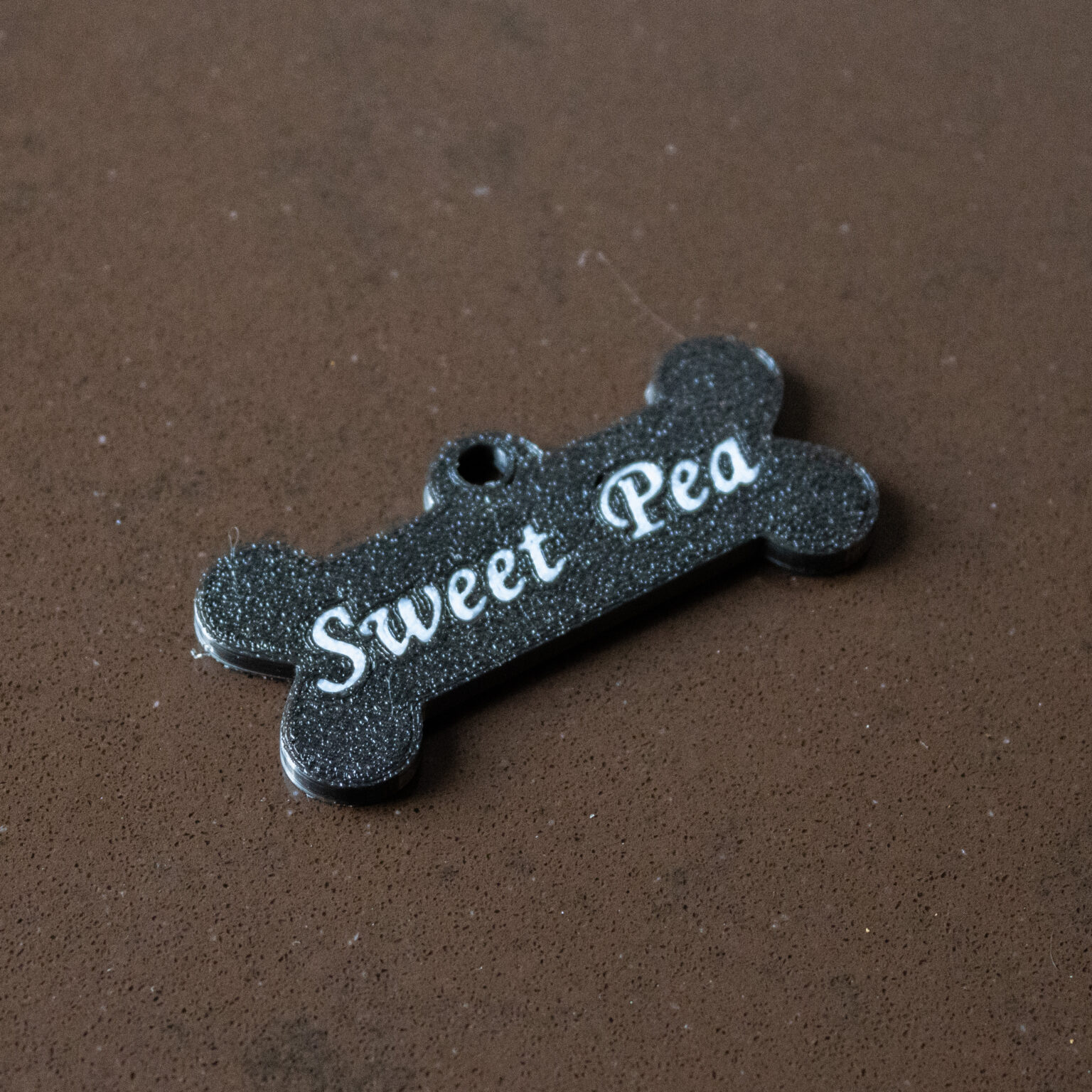 3D Printed Custom Pet Name Tags / 3D prinditud lemmiklooma nimesildid - Planmarks Marketing OÜ 360 Advertising and Creative Agency / 3D prinditud ümbrised elektroonikale - Planmarks Marketing OÜ 360 Turundus- ja loovagentuur.